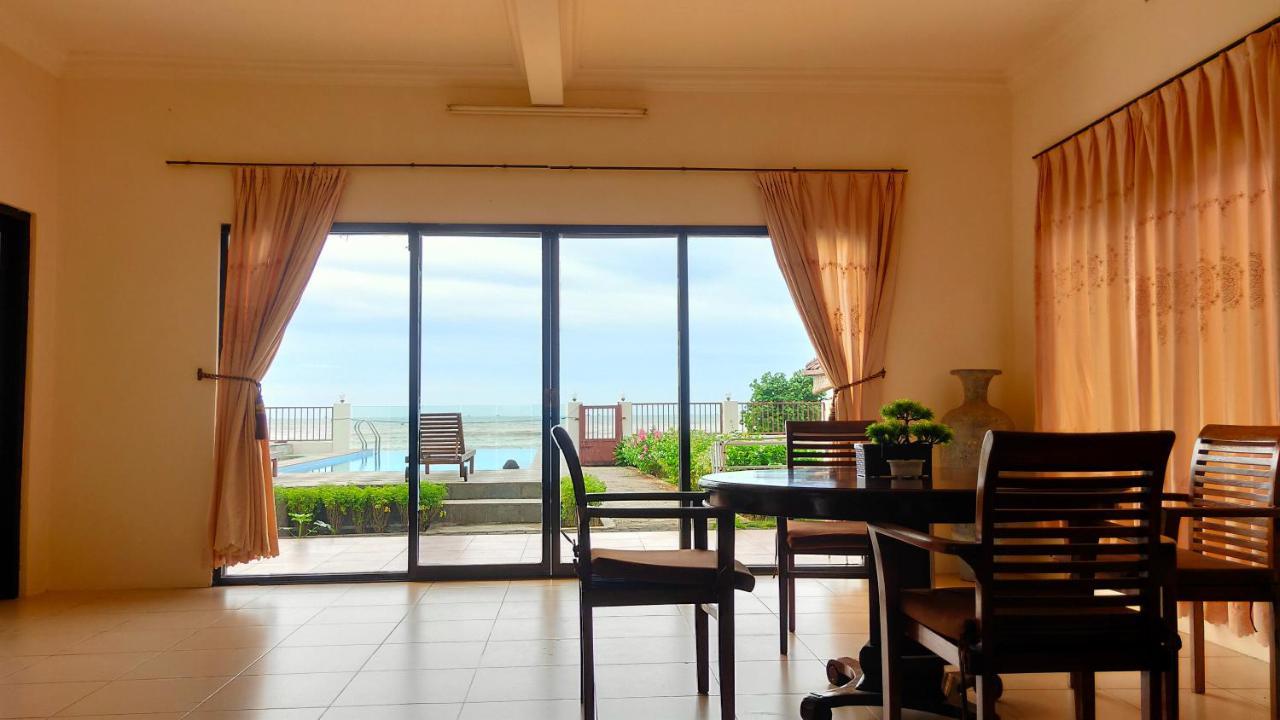 Seaview Beach Resort Jepara Exterior photo