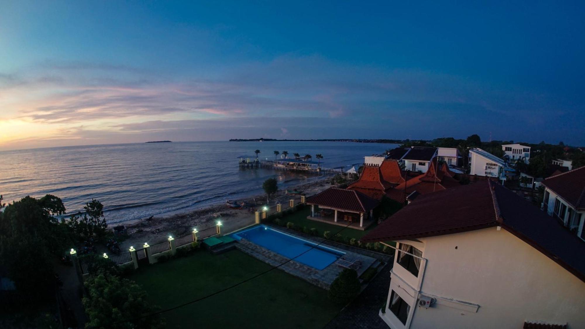Seaview Beach Resort Jepara Exterior photo