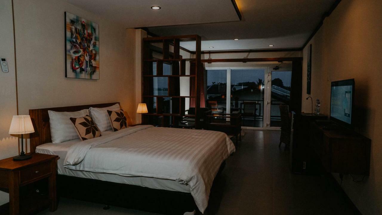 Seaview Beach Resort Jepara Exterior photo